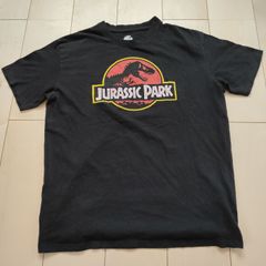 JURASSIC WORLD ジュラシックワールド ジュラシックパーク  【サイズ】  L　半袖　Tシャツ　SHIRT　ブラック　映画　ムービーTシャツ　恐竜　ロゴ　メンズ　中古　古着