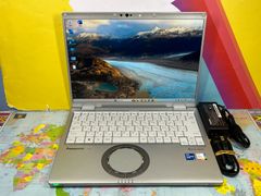 極美品 第13世代 i7・16GB・512GB P55/LY 東芝 ノートPC 極美品！第13
