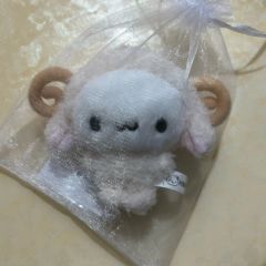 HINAKUU ぬいぐるみ マスコット さる - メルカリ