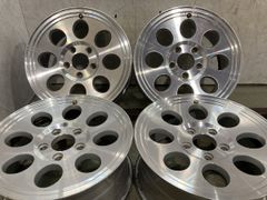 あっきー　リンカーン　ナビゲーター純正ホイールキャップ あっきー様専用 リンカーン ナビゲーター純正ホイールキャップ - メルカリ