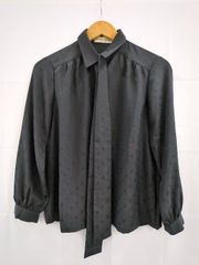 Pierre Balmain ピエールバルマン ロゴ総柄 リボン付き長袖シャツ タイブラウス ボウタイ B-85（M程度）