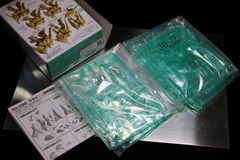 ガンダムアーティファクト第6弾 サザビー R、クリアエメラルドグリーン 単品 アーティファクト6/ARTIFACT6