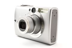 Canon IXY DIGITAL 700 PC1169 #5671W0844 (Special discounted price due to minor imperfections)