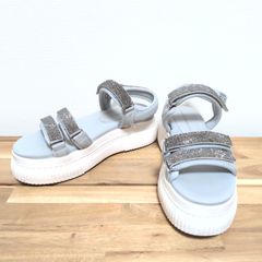 tsumori chisato WALK ツモリチサトウォーク ラインストーンストラップ トラックソール サンダル レディース グレー Lサイズ