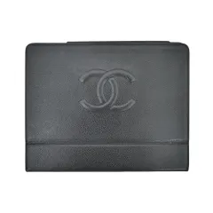 2026年最新】CHANEL iPadアクセサリーの人気アイテム - メルカリ