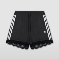 ZOZO限定】レーストリム スリーストライプスショートパンツ/アディダス