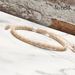 684　マクラメ編み　ブレスレット　ハンドメイド　シンプル