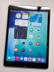 iPad 第9世代 64GB セルラーモデル 割れなし A2604 シルバー - メルカリ