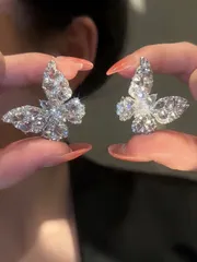 ジュエリー レディース イヤーアクセサリー 蝶 デザイン スタッドピアス 1ペア