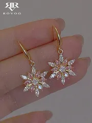 ジュエリー レディース イヤーアクセサリー 1ペア かわいらしく繊細なスノーフレーク型クリスマスピアス、ピンクのラインストーンで飾られた、エレガントで優雅な女性向けのパーソナライズジュエリー