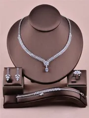 ジュエリー レディース セット 女性用ファッション シェイプ ネックレス、涙型タッセル カラージュエリー 4点セット、結婚式、パーティー、ボール、彼女への贈り物に適しています