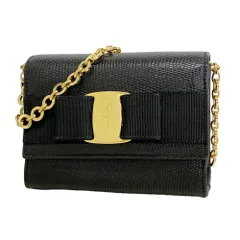 サルヴァトーレ・フェラガモ(Salvatore Ferragamo) サルヴァトーレフェラガモ ショルダーバッグ ヴァラ レザー ブラック レディース