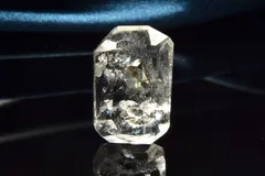 【１点物】AAAAA☆希少内包 パイライトインクォーツ　15x10mm　原石ラフカット ルース パワーストーン 天然石 _PD4216