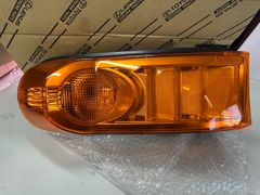 FJクルーザー GSJ15W 純正 ウインカー左右 ICHIKOH 35-125 FJクルーザー GSJ15W 純正 ウインカー ICHIKOH 35-125 - メルカリ