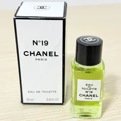2026年最新】Chanel No.19の人気アイテム - メルカリ