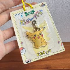 非売品 金・銀メッキ ピカチュウキーホルダー ポケモン - メルカリ
