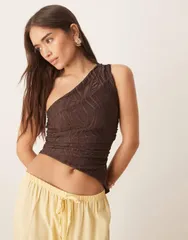 エイソス レディース トップス Tシャツ アシンメトリー ワンショルダー ASOS DESIGN textured oneshoulder top with asymmetric hem and ru