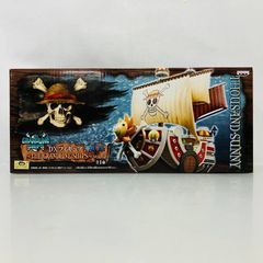 ONE PIECE サウザンドサニー号 ダンボールフィギュア - メルカリ