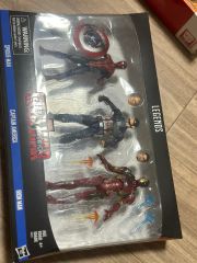 figma アベンジャーズ、リボルテック アイアンマン ウォーマシン