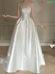 新品 フェミニンリボンドレス 結婚式に華を添える　ワンポイントデザイン　デコルテ lf831