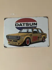日産 ダットサン510 レースカー ブリキ看板 メタルサインプレート アンティーク調 アメリカン雑貨 ウォールデコ レトロ ビンテージ加工