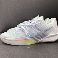 はな　 新品 Nike Women's Sabrina 3 