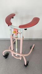 美品 SRCウォーカー sサイズ 障害児用歩行器 有薗製作所 - メルカリ
