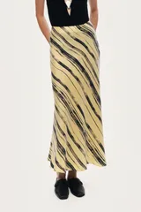 ノクチューン レディース ボトムスカート プリント ミディ Nocturne Womens Lightweight Printed Midi Skirt MultiColo red マルチカラー