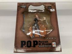 新品ONE PIECE P.O.P. 公式ガイドブック フィギュア付き限定版ナミ