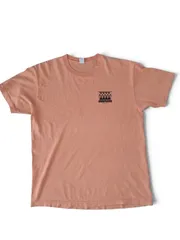 UNDEFEATED Tシャツ USA製 Lサイズ オレンジ サーモンカラー ロゴT 半袖 ストリート 古着 アメリカ製 100%コットン