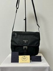 (보증 있음) PRADA 프라다 나일론 버클 크로스백 블랙 츄우제백 메신저 백