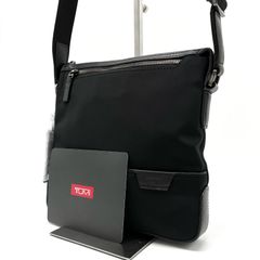 バッグ TUMI HARRISON ShawneeCrossbody Guarantee TUMI HARRISON ShawneeCrossbody Guarantee - メルカリ