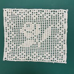 ハンドメイド レース編み 編み物 ドイリー 白鳥🦢 - メルカリ