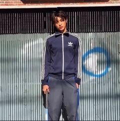  アディダス　コーティングジャージ　紺×銀　DIR EN GREY adidas アディダス コーティングジャージ 紺×銀 DIR EN GREY - メルカリ