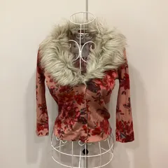 ★FU【未着用タグ付き】KOOKAI (クーカイ)  花柄ファー付きカーディガン ピンク・レッド KKVTRFU4