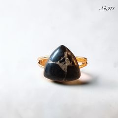 No.600✨天然石✨マザーオブパール×ピンククォーツァイトのフラワー