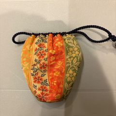 [ ちりめん細工 ] 巾着袋 石垣文様袋｜絹 古布 着物地 リメイク 小物入れ ちりめん細工 ] 巾着袋 石垣文様袋｜絹 古布 着物地 リメイク 小物入れ