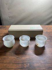 天然石 翡翠風 玉杯 お猪口 2客セット 箱付き 酒器 ぐい呑み 中国美術