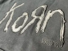 Korn　刺繍ロゴ　フード付きパーカー　ブラック