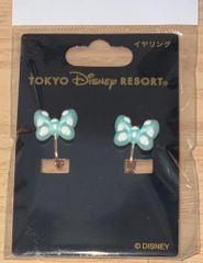 東京ディズニーリゾート ミニーマウス リボン イヤリング 水色 新品未使用未開封 サプライズ お土産 ギフト 限定