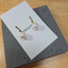 J　1粒パールピアス