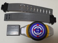 DXサガークベルト　仮面ライダーキバ 端子に錆あり