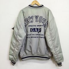 90s GAP オールド ギャップ ナイロンジャケット スタジャン MA-1 NEW YORK 刺繍 中綿 アウター 古着 VINTAGE グレー L I262