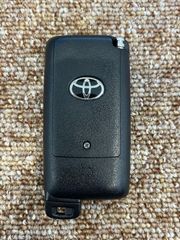 トヨタ純正 スマートキー 4ボタン 90系 新型 ノア ヴォクシー MZR90