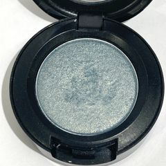 ◉MAC◉マック　スモールアイシャドウ　シルバーソーン　水色　ブルー系　単色アイシャドウ