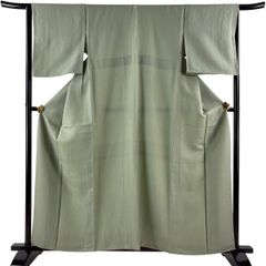 色無地 身丈159cm 裄丈64.5cm M 袷 地紋 よもぎ色 正絹 優品 一つ紋 【中古】