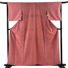 色無地 身丈158cm 裄丈65cm M 袷 地紋 ピンク 正絹 優品 一つ紋 【中古】