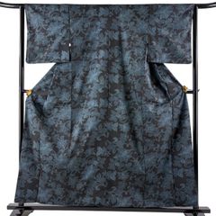【美品】 紬 身丈158.5cm 裄丈63cm S 袷 バチ衿 花唐草 墨色 正絹 優品 【中古】