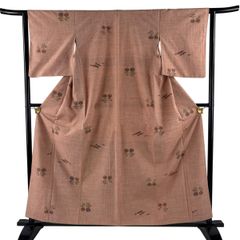紬 身丈157.5cm 裄丈62.5cm S 袷 生り物 サーモンピンク 正絹 優品 【中古】