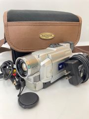 動作OK❗️VictorのMiniDV/デジタルビデオカメラ・GR-DF590 - メルカリ